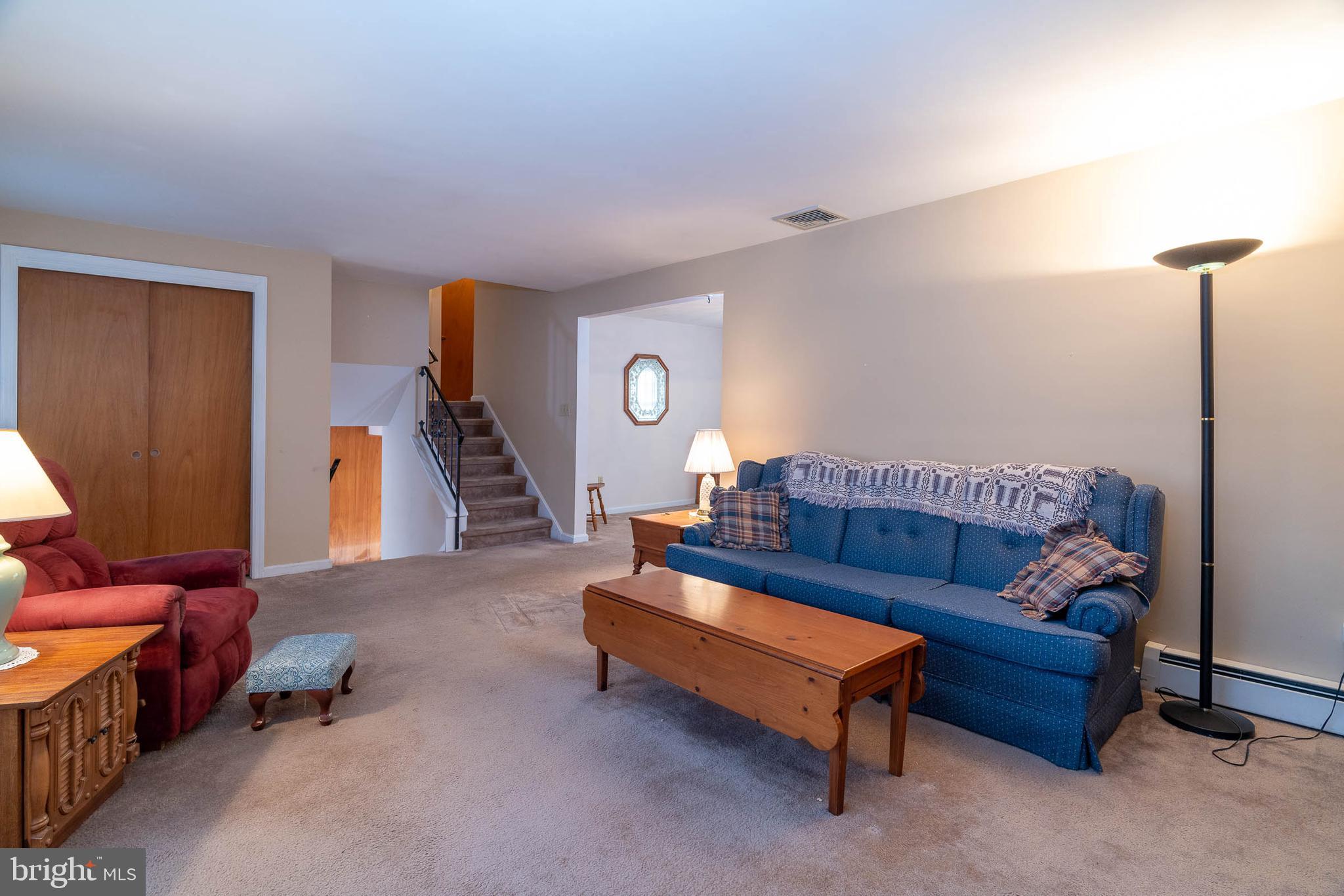 121 St Thomas Road Lancaster, PA 17601 - Photo 4 of 7