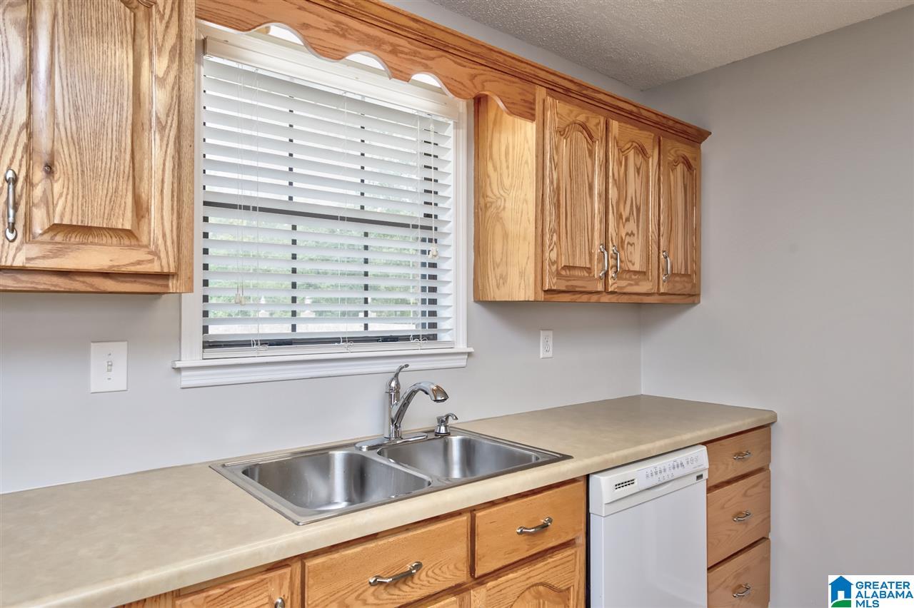 370 Smith Road Jemison, AL 35085 - Photo 8 of 40 Gallery Image 8