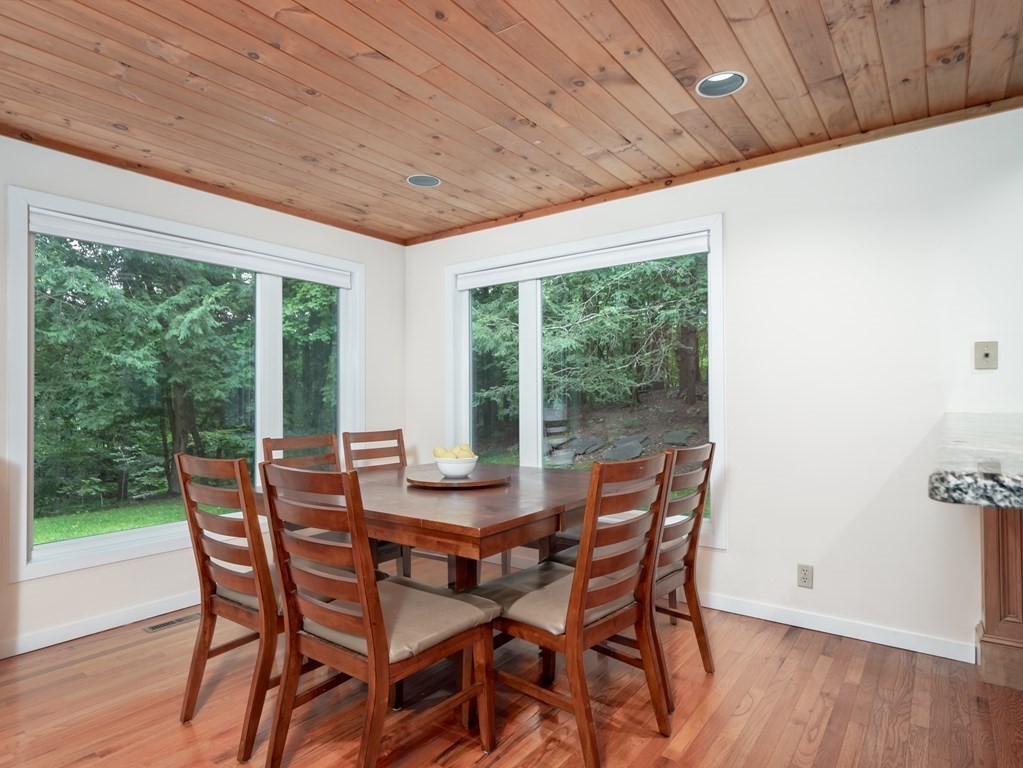 21 Balmoral Road Boxford, MA 01921 - Photo 11 of 40