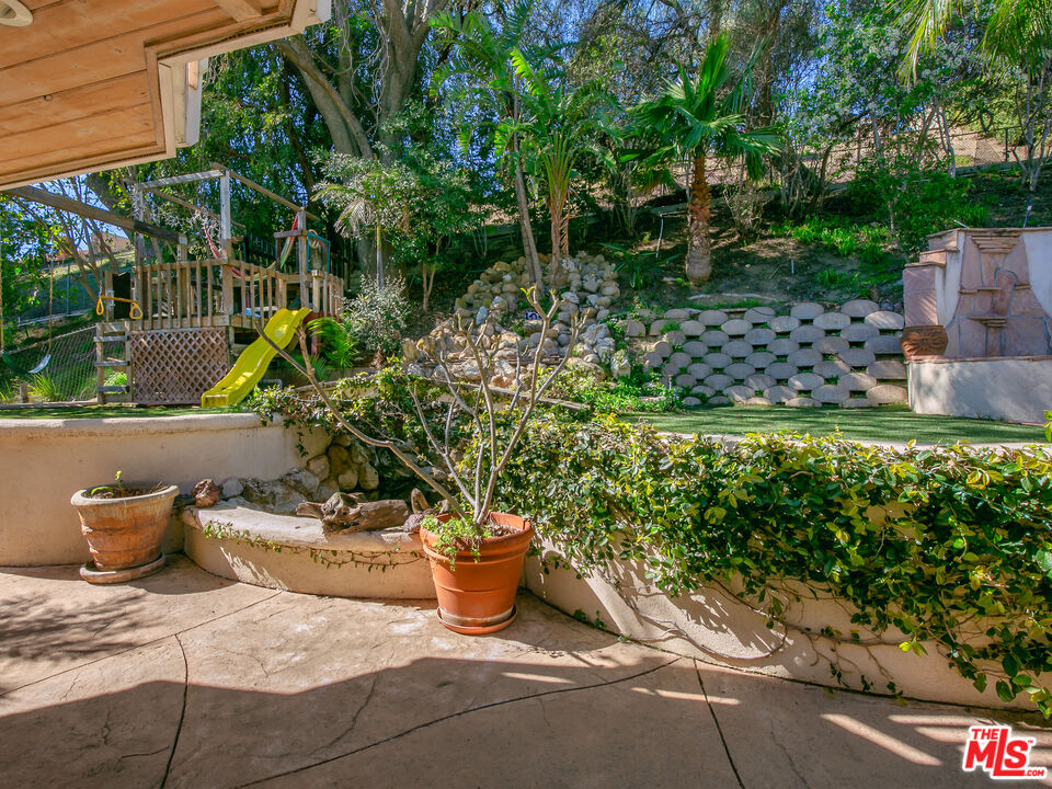 11455 Doral Avenue Porter Ranch, CA 91326 - Photo 9 of 24