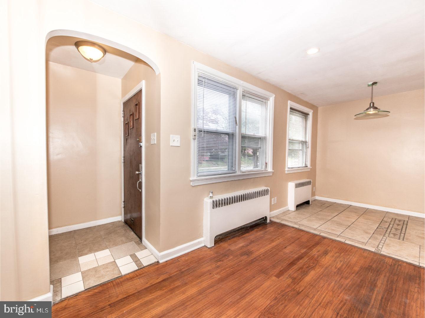 1106 Vernon Road Philadelphia, PA 19150 - Photo 4 of 18 Unit #1