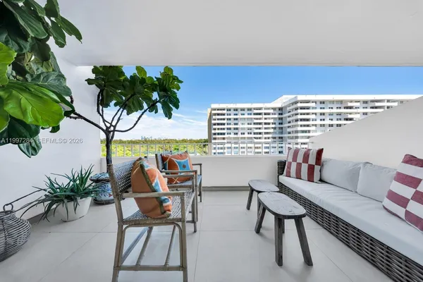 $5,000 | 199 Ocean Ln Drive, Unit 602, Key Biscayne, FL 33149