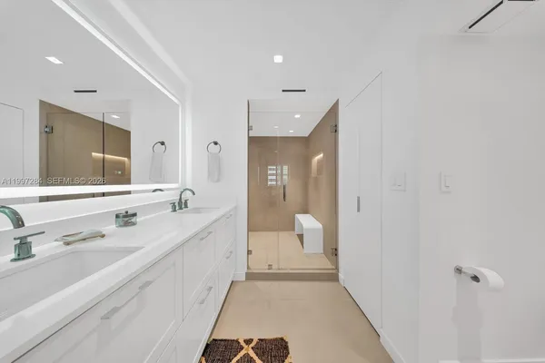 $5,000 | 199 Ocean Ln Drive, Unit 602, Key Biscayne, FL 33149