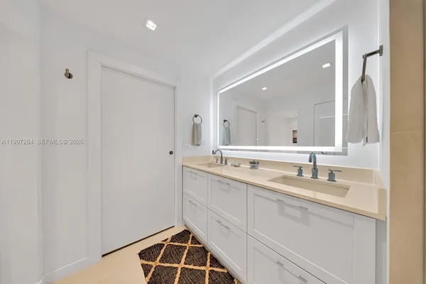 $5,000 | 199 Ocean Ln Drive, Unit 602, Key Biscayne, FL 33149