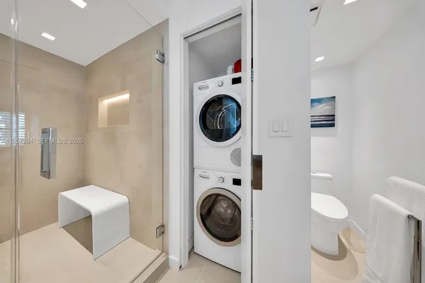 $5,000 | 199 Ocean Ln Drive, Unit 602, Key Biscayne, FL 33149