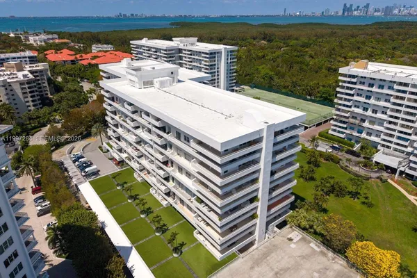 $5,000 | 199 Ocean Ln Drive, Unit 602, Key Biscayne, FL 33149