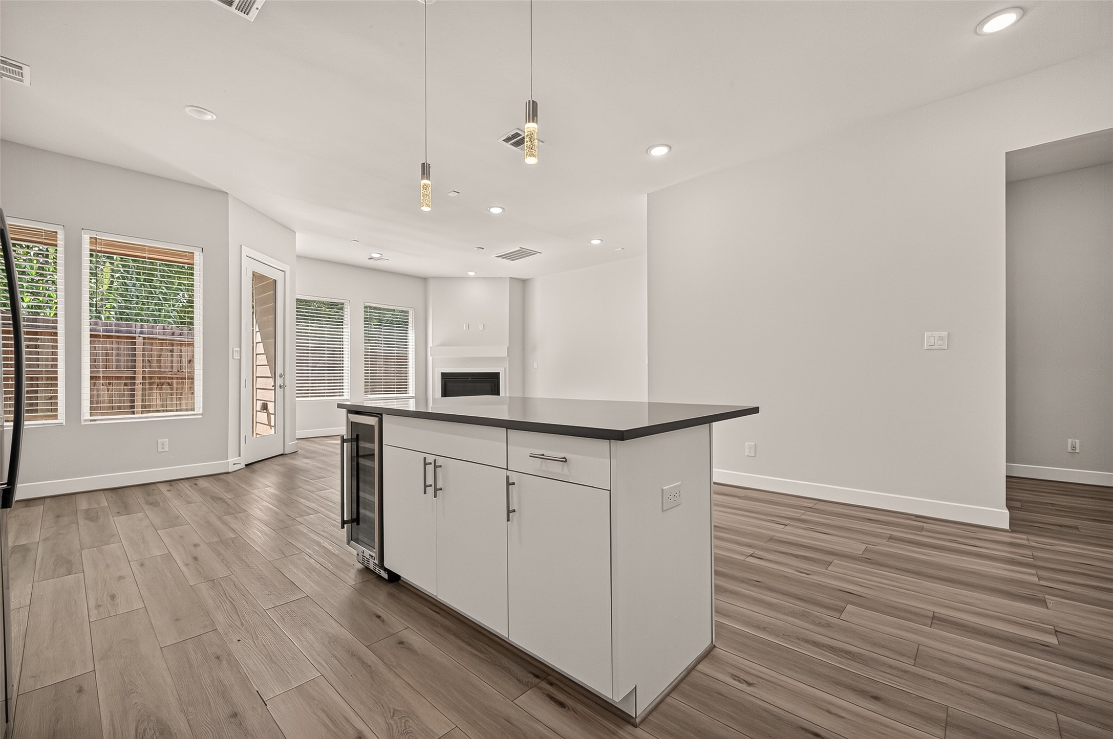1726 Wandering Hills Road Conroe, TX 77304 - Photo 19 of 44 Gallery Image 19