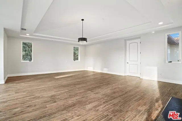 $17,980 | 5309 Louise Avenue, Encino, CA 91316