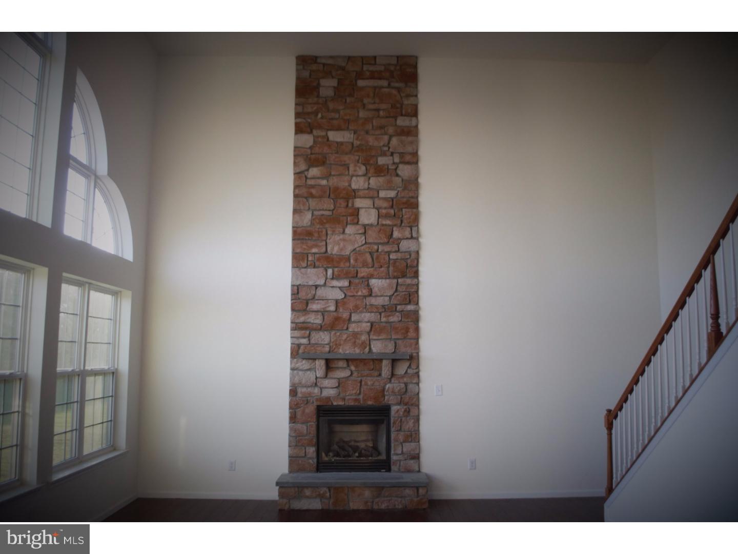 242 Jennings Way Mickleton, NJ 08056 - Photo 4 of 15 Gallery Image 4