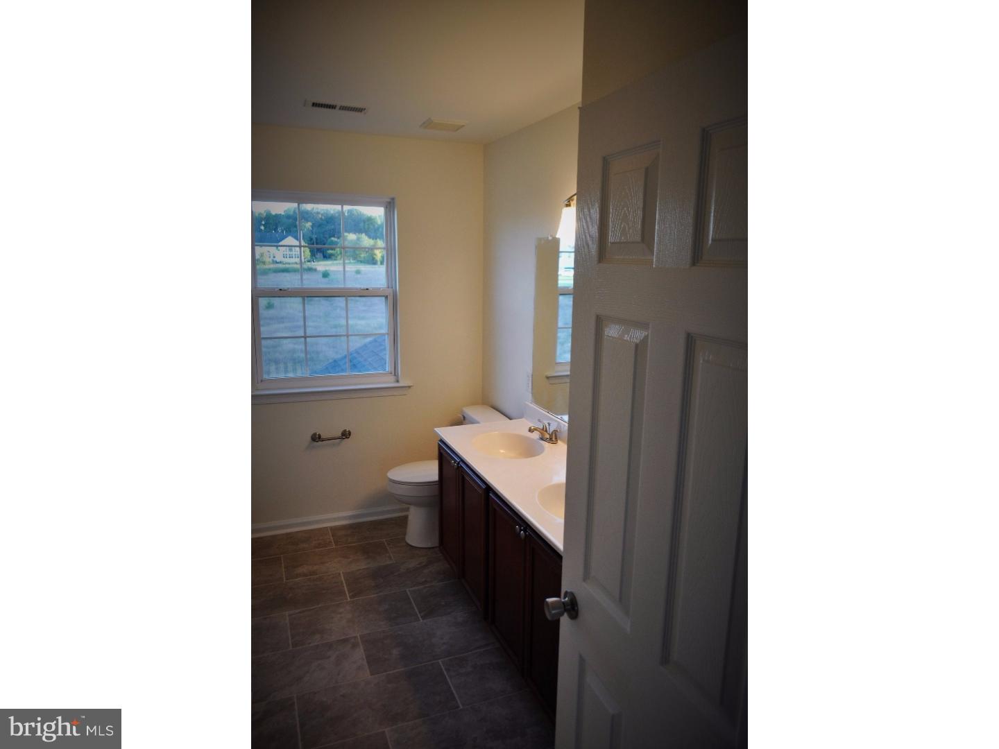 242 Jennings Way Mickleton, NJ 08056 - Photo 8 of 15 Gallery Image 8