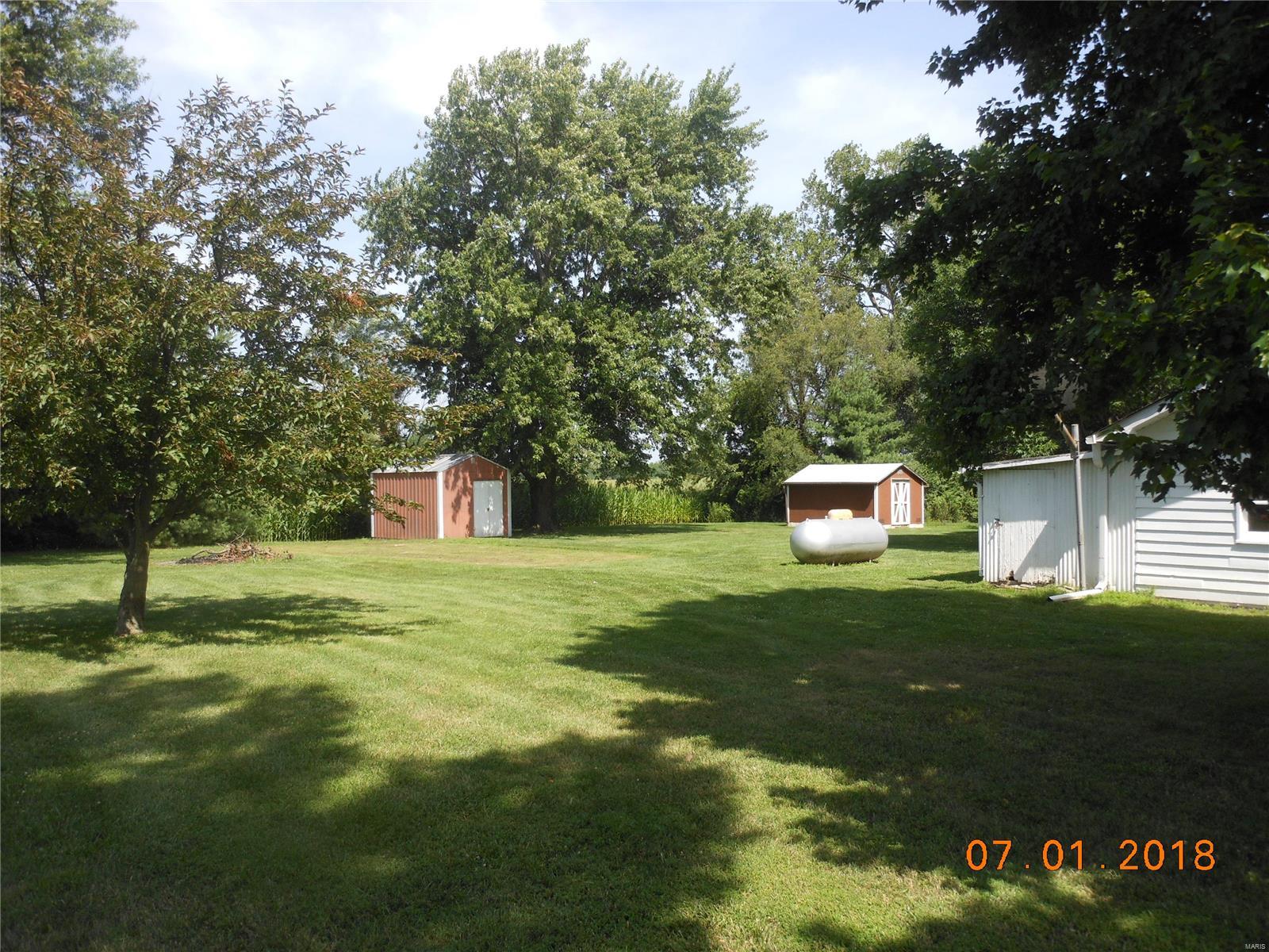 7218 Ingham Lane Godfrey, IL 62035 - Photo 3 of 23