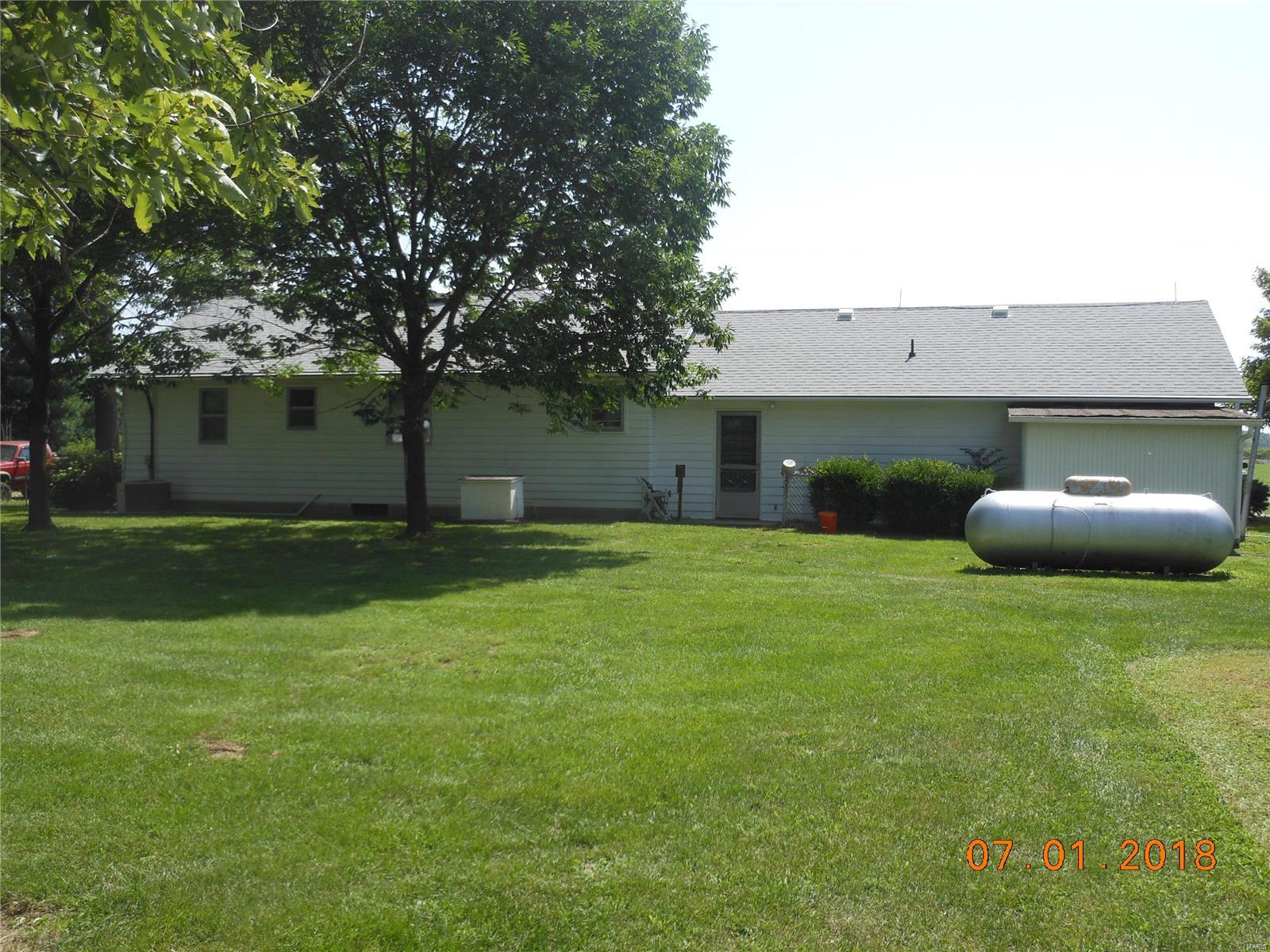 7218 Ingham Lane Godfrey, IL 62035 - Photo 5 of 23