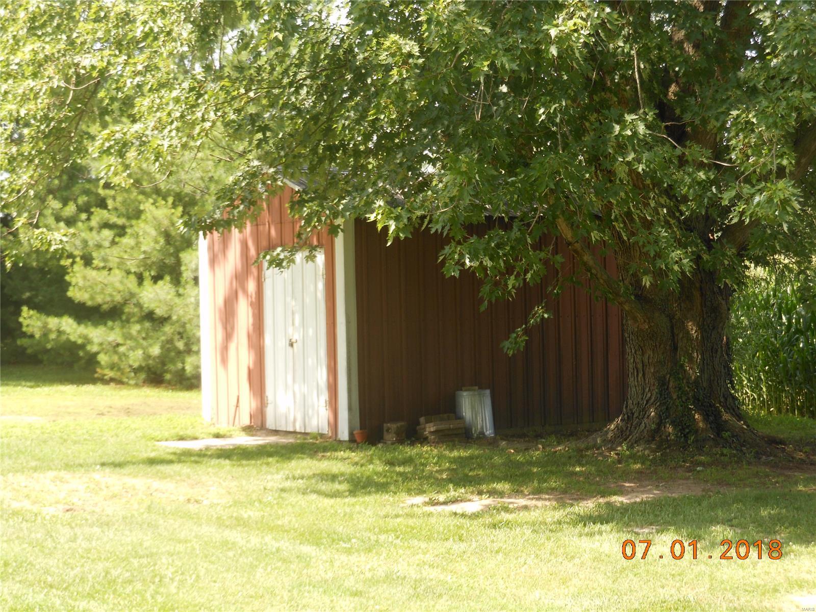 7218 Ingham Lane Godfrey, IL 62035 - Photo 8 of 23