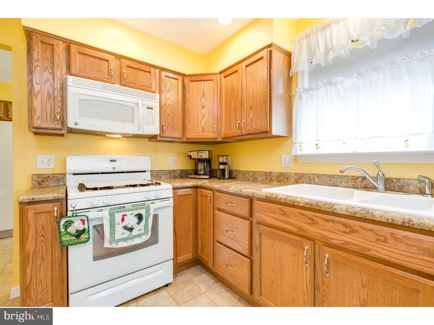 39 Paul Road Maple Shade, NJ 08052 - Photo 6 of 20