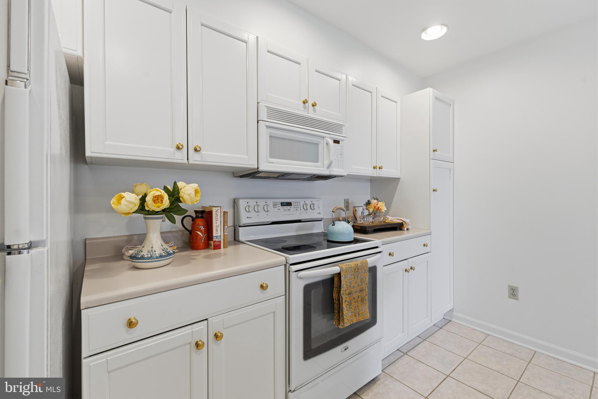 3301 Shellers Bend, Unit 941 State College, PA 16801 - Photo 15 of 29