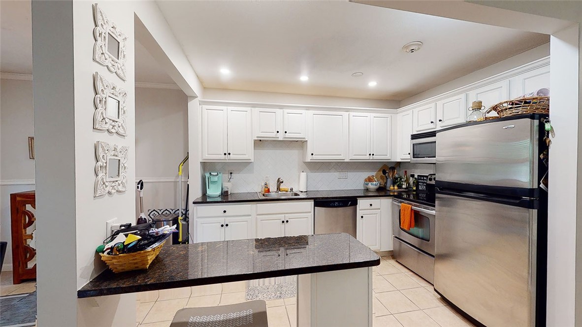 400 New River Road, Unit 706 Lincoln, RI 02838 - Photo 3 of 25 Gallery Image 3