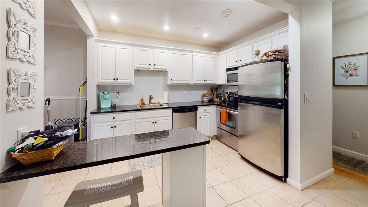 400 New River Road, Unit 706 Lincoln, RI 02838 - Photo 6 of 25 Gallery Image 6