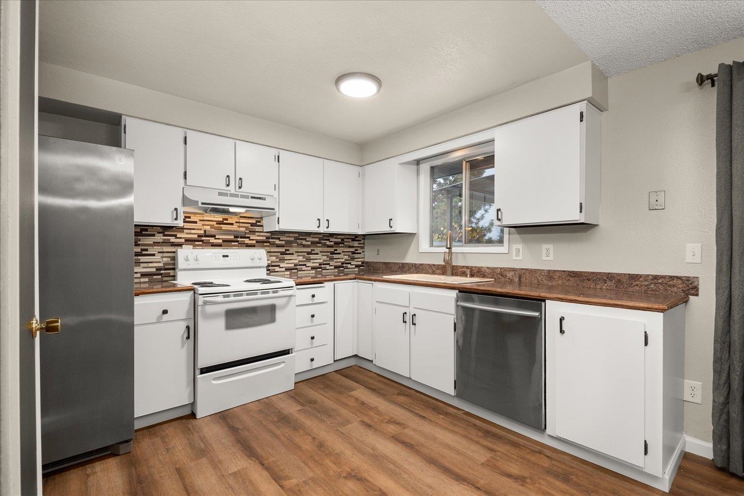 3421 South Myrtle Street Spokane, WA 99223 - Photo 8 of 25