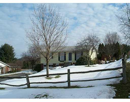 106 Singer Way Ligonier, PA 15658 - Photo 1 of 3 Gallery Image 1