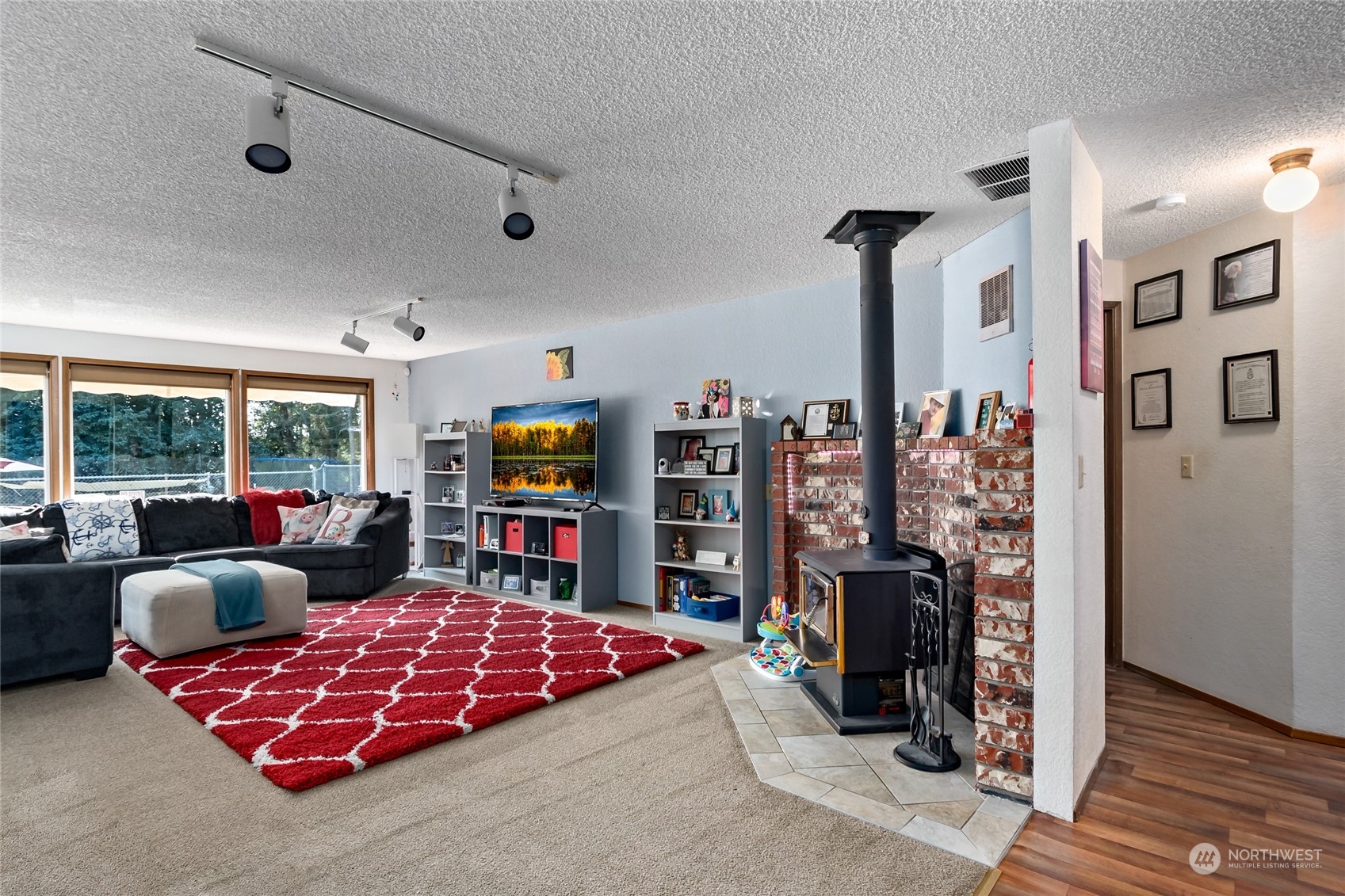 410 Silver Lake Road Oak Harbor, WA 98277 - Photo 7 of 35 Gallery Image 7