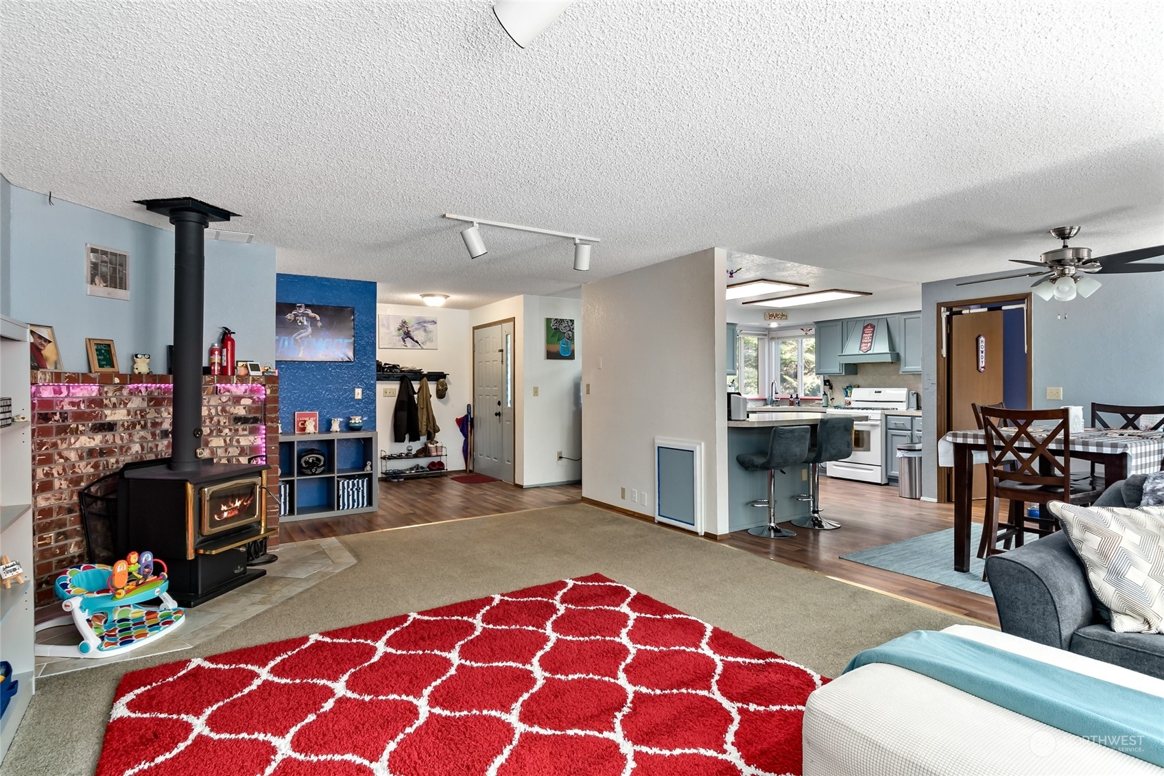 410 Silver Lake Road Oak Harbor, WA 98277 - Photo 10 of 35 Gallery Image 10