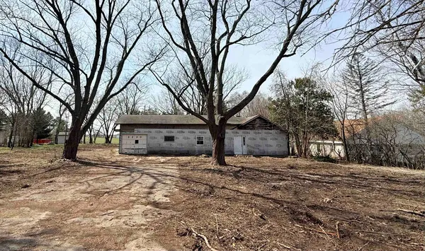 $165,000 | 3230 South Oakhill Avenue, Janesville, WI 53546
