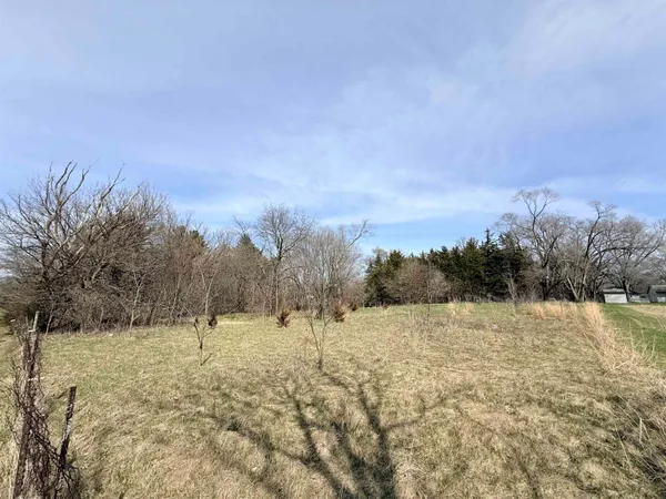 $165,000 | 3230 South Oakhill Avenue, Janesville, WI 53546