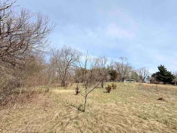 $165,000 | 3230 South Oakhill Avenue, Janesville, WI 53546