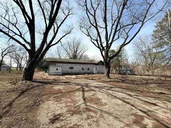 $165,000 | 3230 South Oakhill Avenue, Janesville, WI 53546