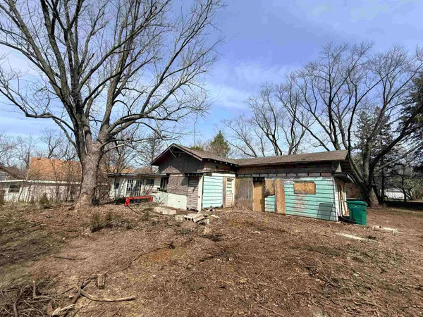 $165,000 | 3230 South Oakhill Avenue, Janesville, WI 53546