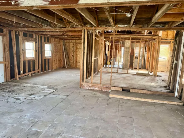 $165,000 | 3230 South Oakhill Avenue, Janesville, WI 53546