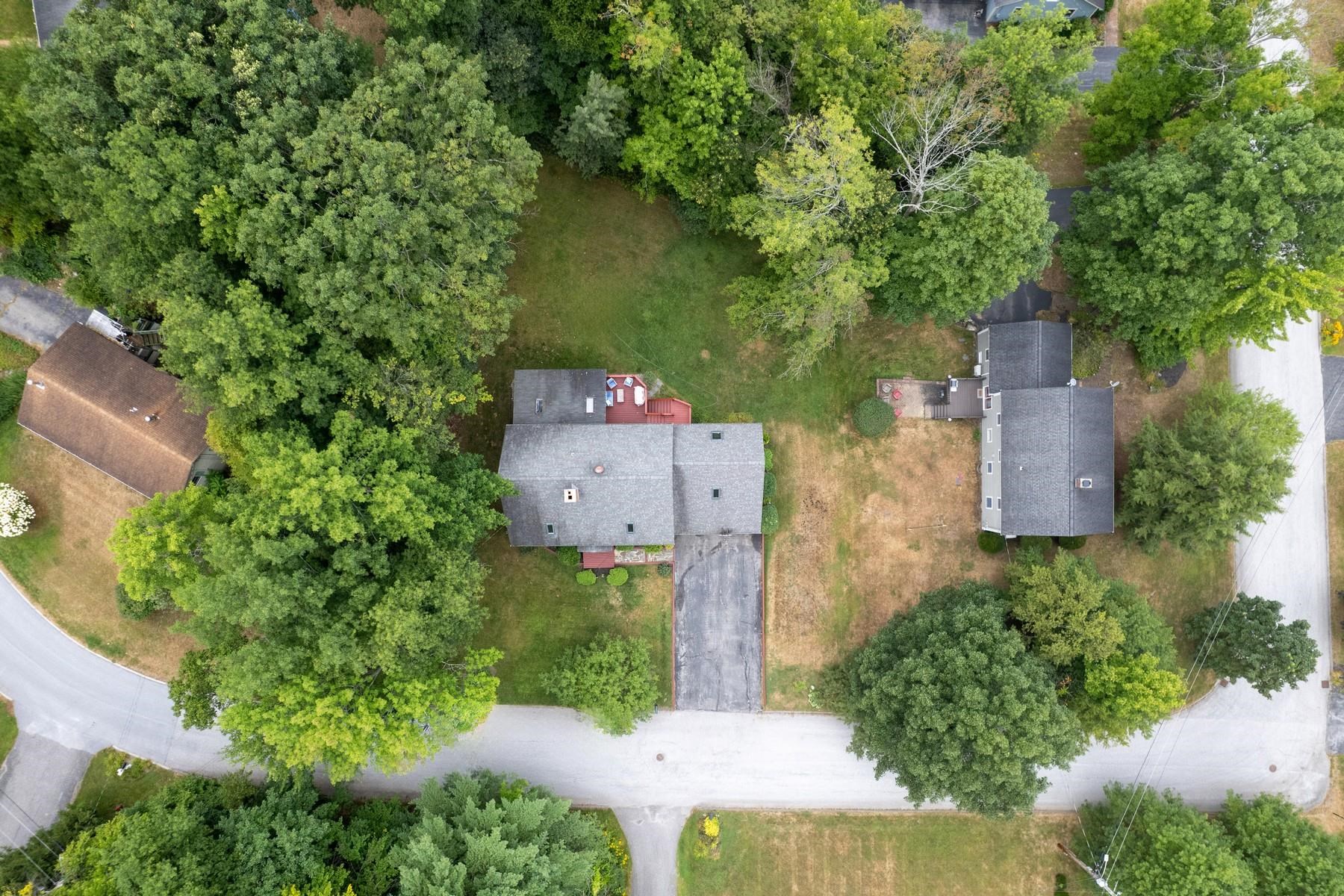 29 Catherine Drive Rutland, VT 05701 - Photo 4 of 40 Gallery Image 4