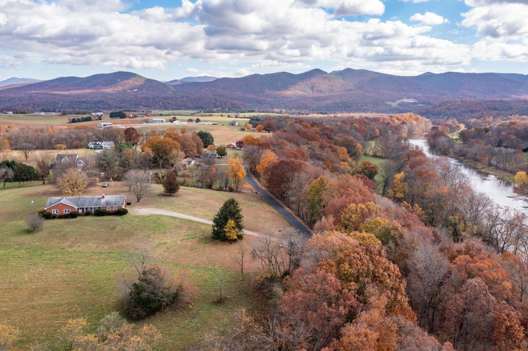 2866 Strole Farm Road Shenandoah, VA 22849 - Photo 1 of 62 Gallery Image 1