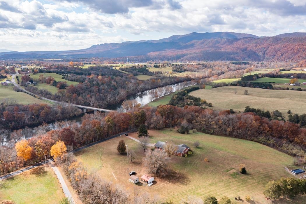 2866 Strole Farm Road Shenandoah, VA 22849 - Photo 11 of 62 Gallery Image 11