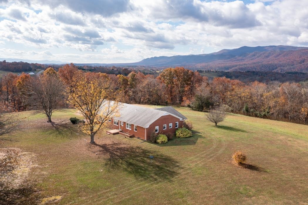 2866 Strole Farm Road Shenandoah, VA 22849 - Photo 14 of 62 Gallery Image 14