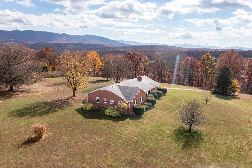 2866 Strole Farm Road Shenandoah, VA 22849 - Photo 15 of 62 Gallery Image 15