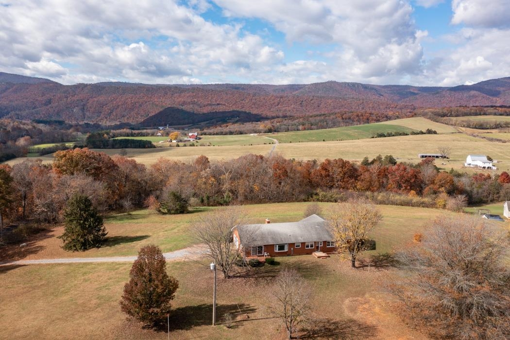 2866 Strole Farm Road Shenandoah, VA 22849 - Photo 18 of 62 Gallery Image 18