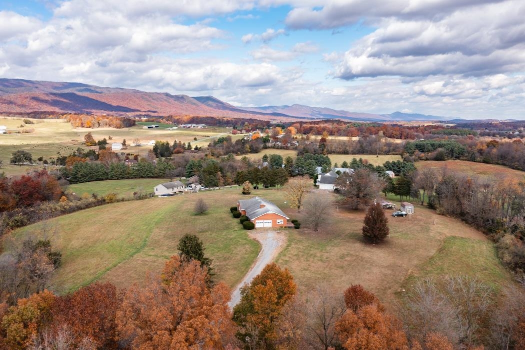 2866 Strole Farm Road Shenandoah, VA 22849 - Photo 23 of 62 Gallery Image 23