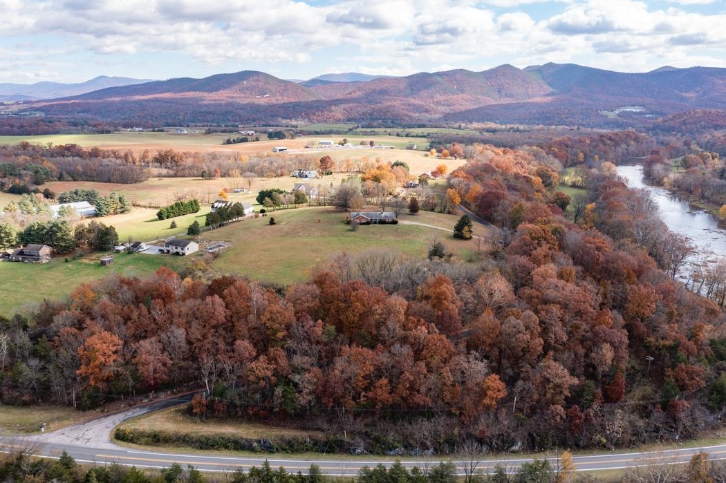 2866 Strole Farm Road Shenandoah, VA 22849 - Photo 4 of 62 Gallery Image 4