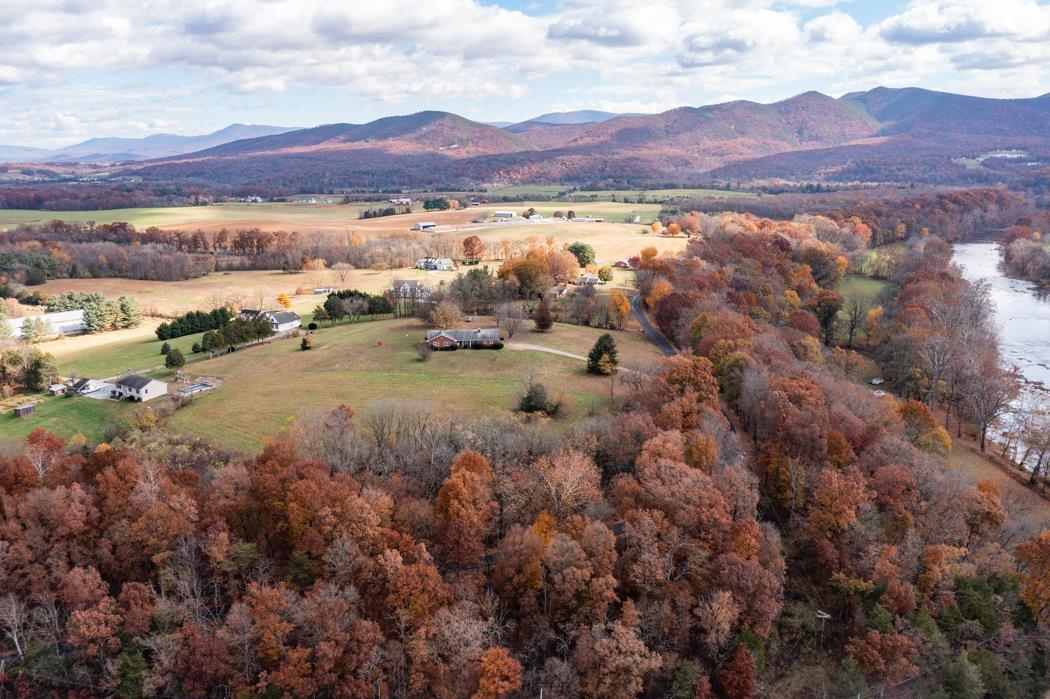 2866 Strole Farm Road Shenandoah, VA 22849 - Photo 5 of 62 Gallery Image 5
