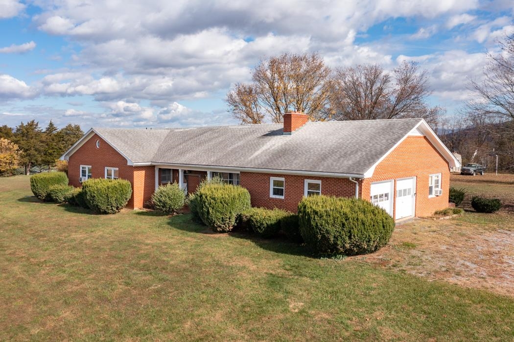 2866 Strole Farm Road Shenandoah, VA 22849 - Photo 8 of 62 Gallery Image 8