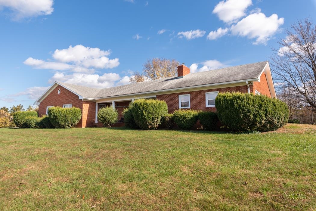 2866 Strole Farm Road Shenandoah, VA 22849 - Photo 9 of 62 Gallery Image 9