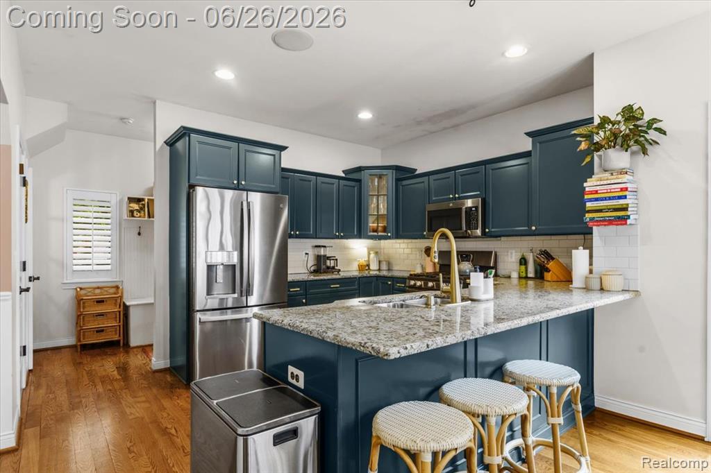 124 Woodside Road Royal Oak, MI 48073 - Photo 10 of 41