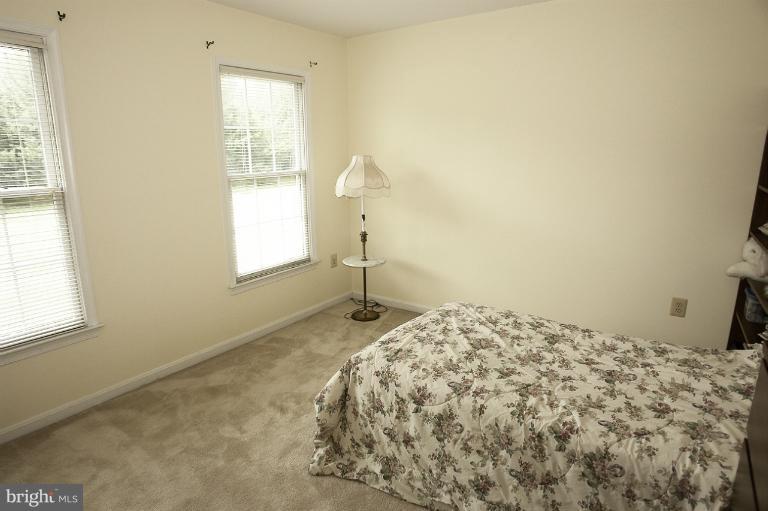 9212 Huntmaster Road Gaithersburg, MD 20882 - Photo 8 of 30 3rd Bedroom