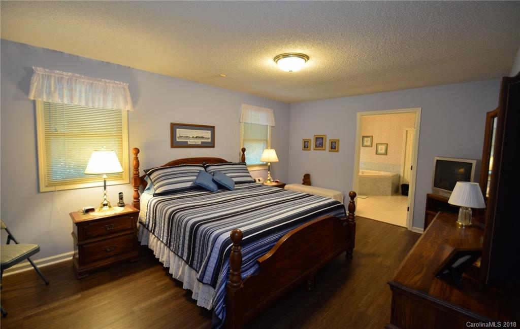 2224 Cardinal Loop Stanley, NC 28164 - Photo 14 of 35 Gallery Image 14