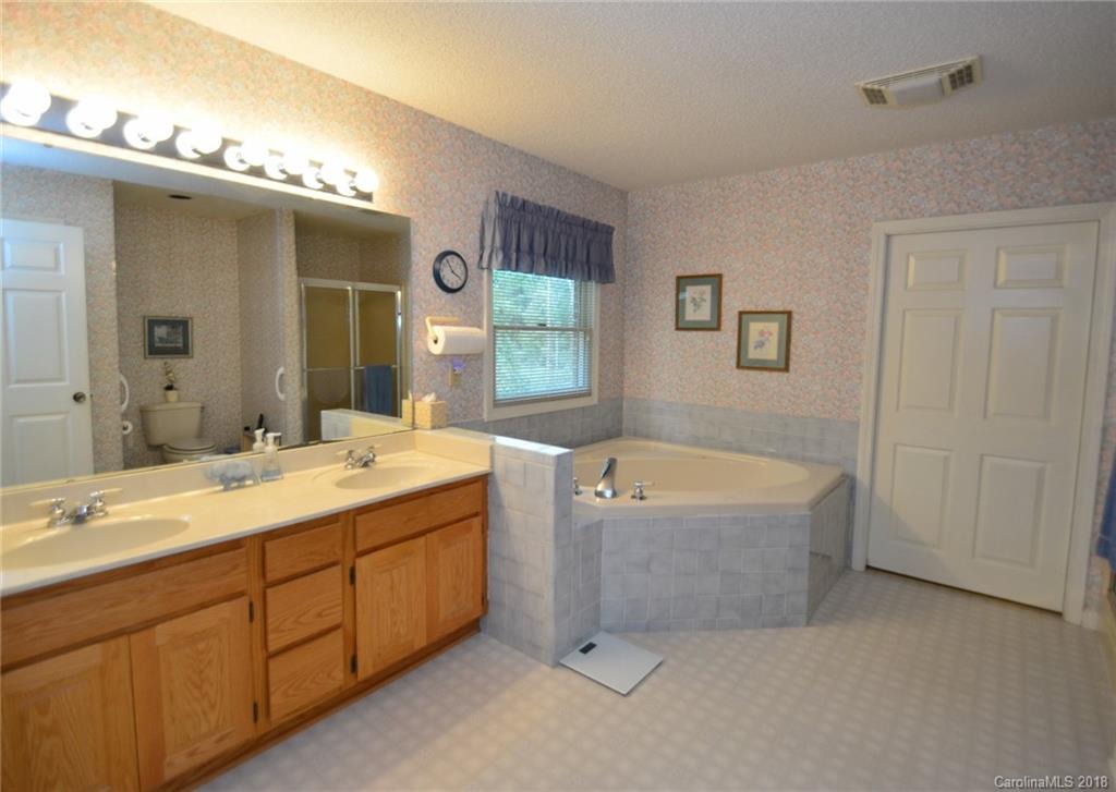 2224 Cardinal Loop Stanley, NC 28164 - Photo 17 of 35 Gallery Image 17
