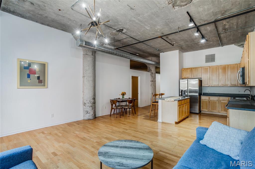 1511 Locust Street, Unit 302 St. Louis, MO 63103 - Photo 16 of 45