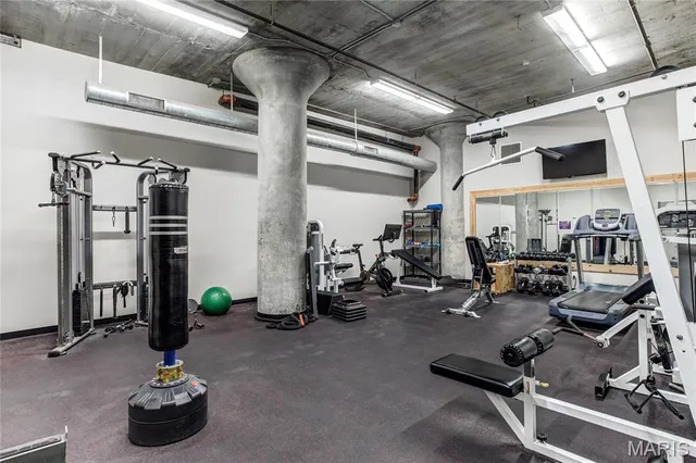 $132,000 | 1511 Locust Street, Unit 302, St. Louis, MO 63103