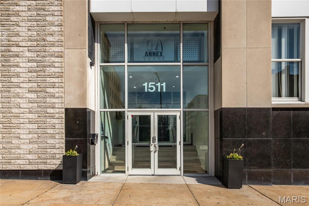 1511 Locust Street, Unit 302 St. Louis, MO 63103 - Photo 4 of 45