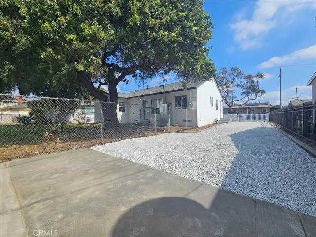 a house view with a outdoor space